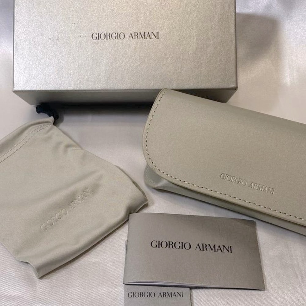 Giorgio Armani Sunglasses Case,Silver Hard Clamshell,Boxed, Drawstring Bag, Card - Picture 3 of 12